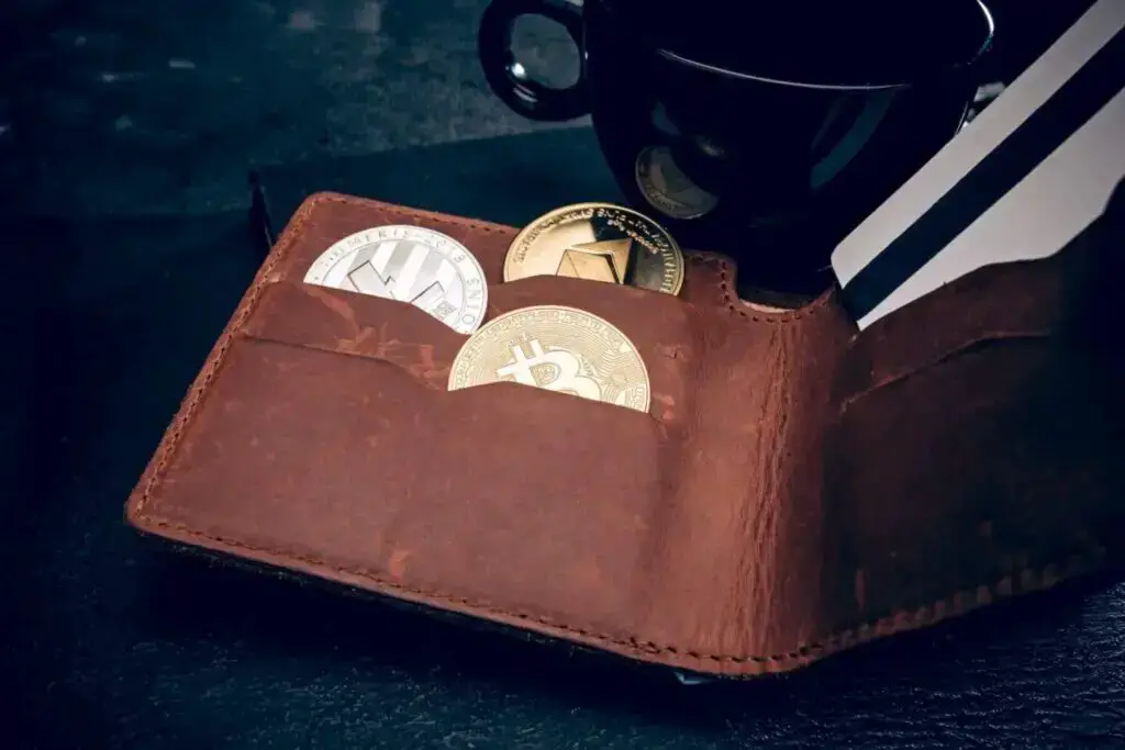 difference between custodial and non custodial wallets? 3